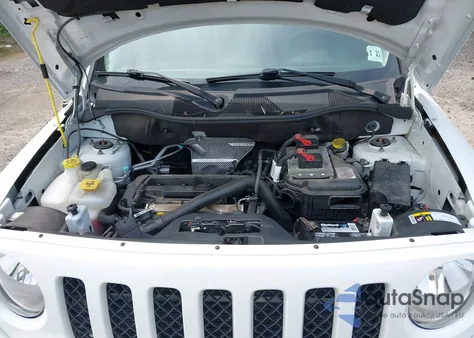 2016 Jeep Patriot High Altitude Edition из США, поврежденный, VIN 1C4NJRFB6GD786194